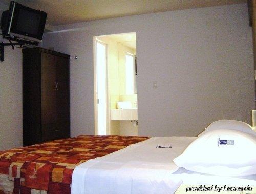 Hotel 402 Monterrey Eksteriør bilde